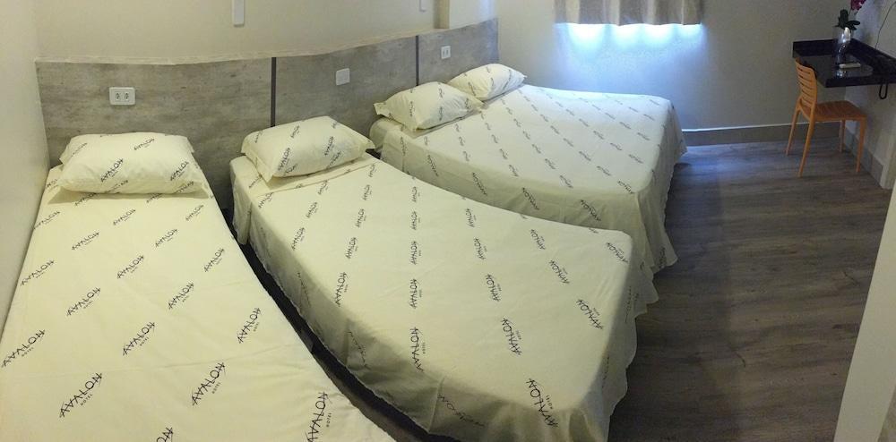 Hotel Avalon Maringa Economico Bagian luar foto