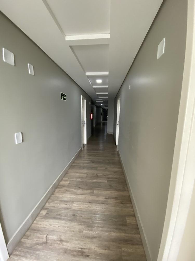 Hotel Avalon Maringa Economico Bagian luar foto