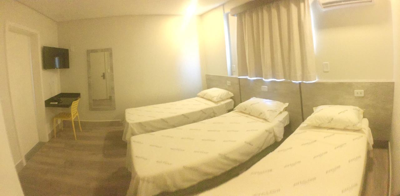 Hotel Avalon Maringa Economico Bagian luar foto